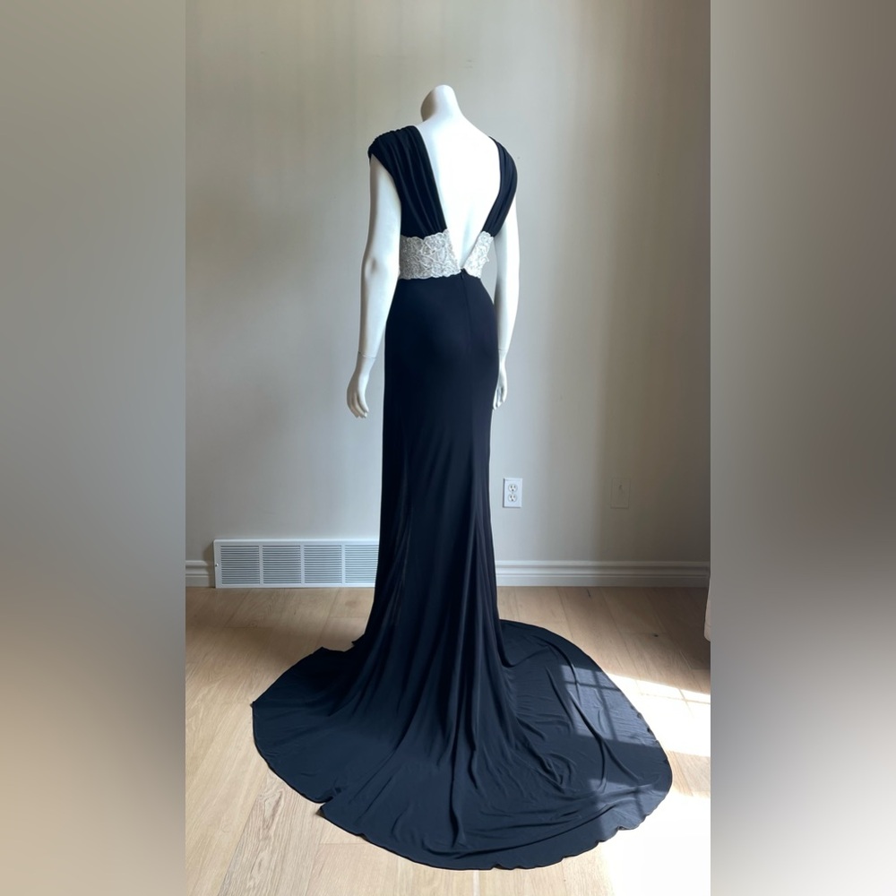 Dress - Picture 5 of 13